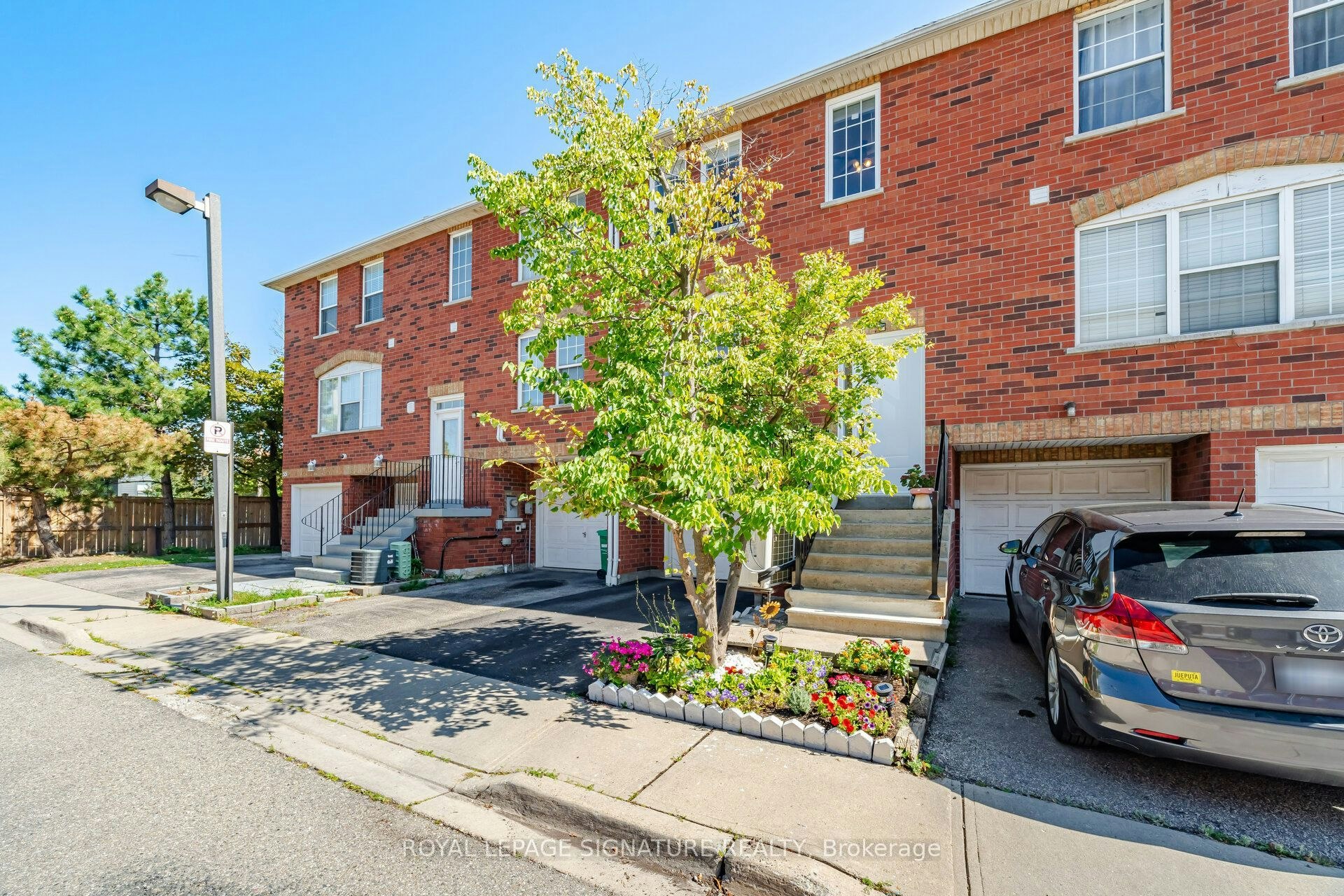57-6880 Meadowvale Town Centre Circle, Mississauga, ON, L5N 7T4