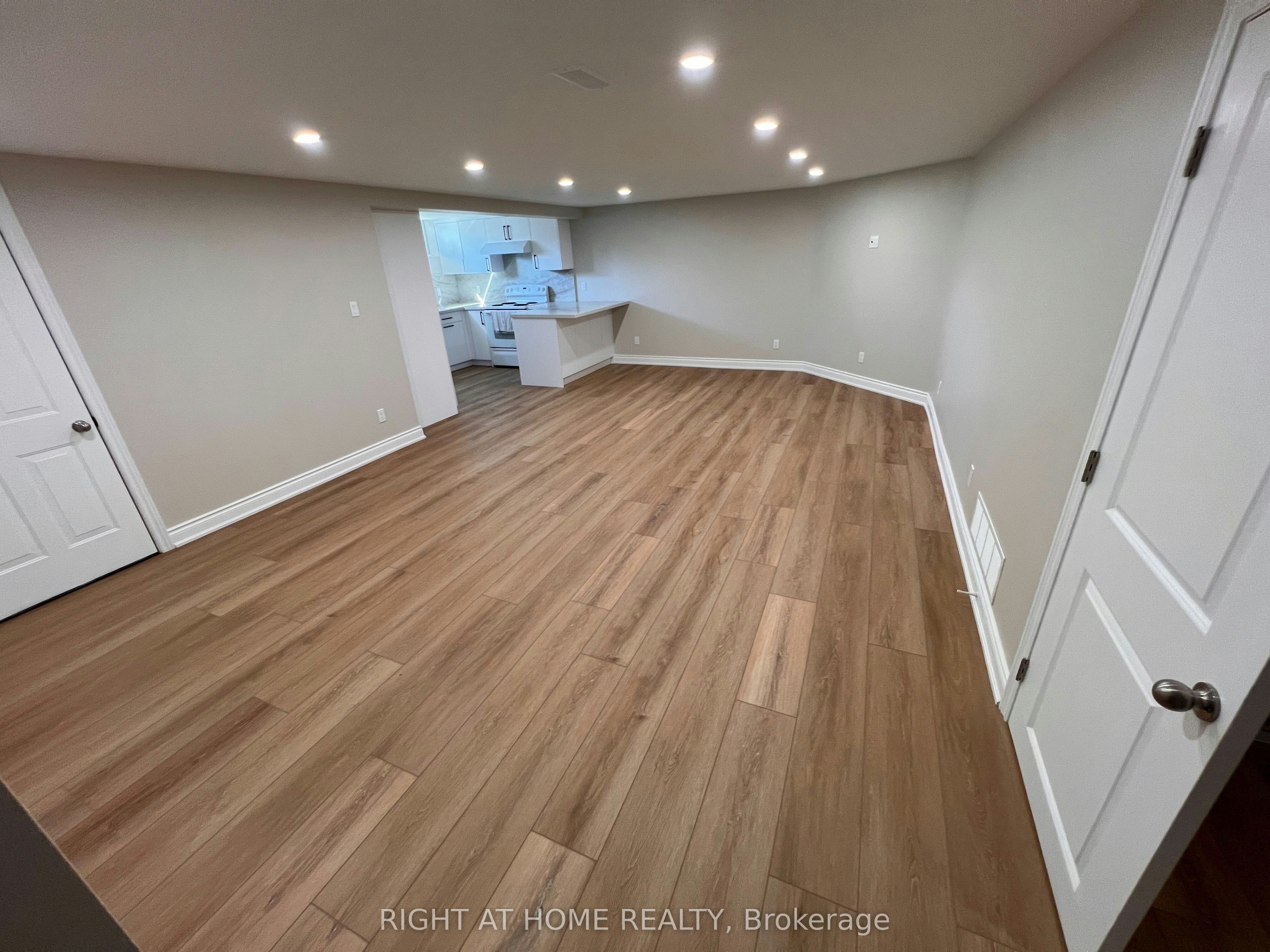 LOWER-30 Norbert Crescent, Toronto, ON, M9C 3J9 - 5
