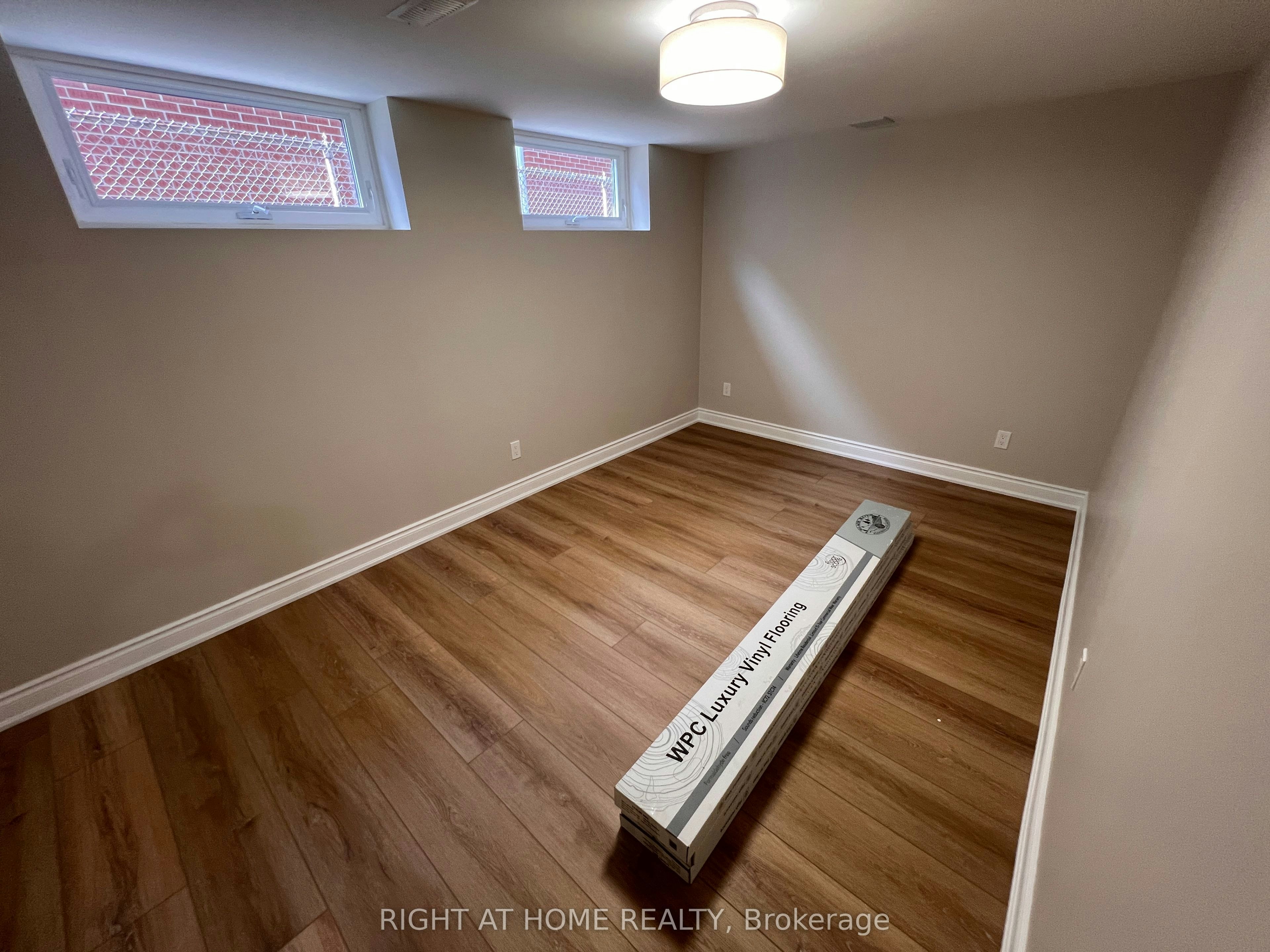 LOWER-30 Norbert Crescent, Toronto, ON, M9C 3J9 - 11