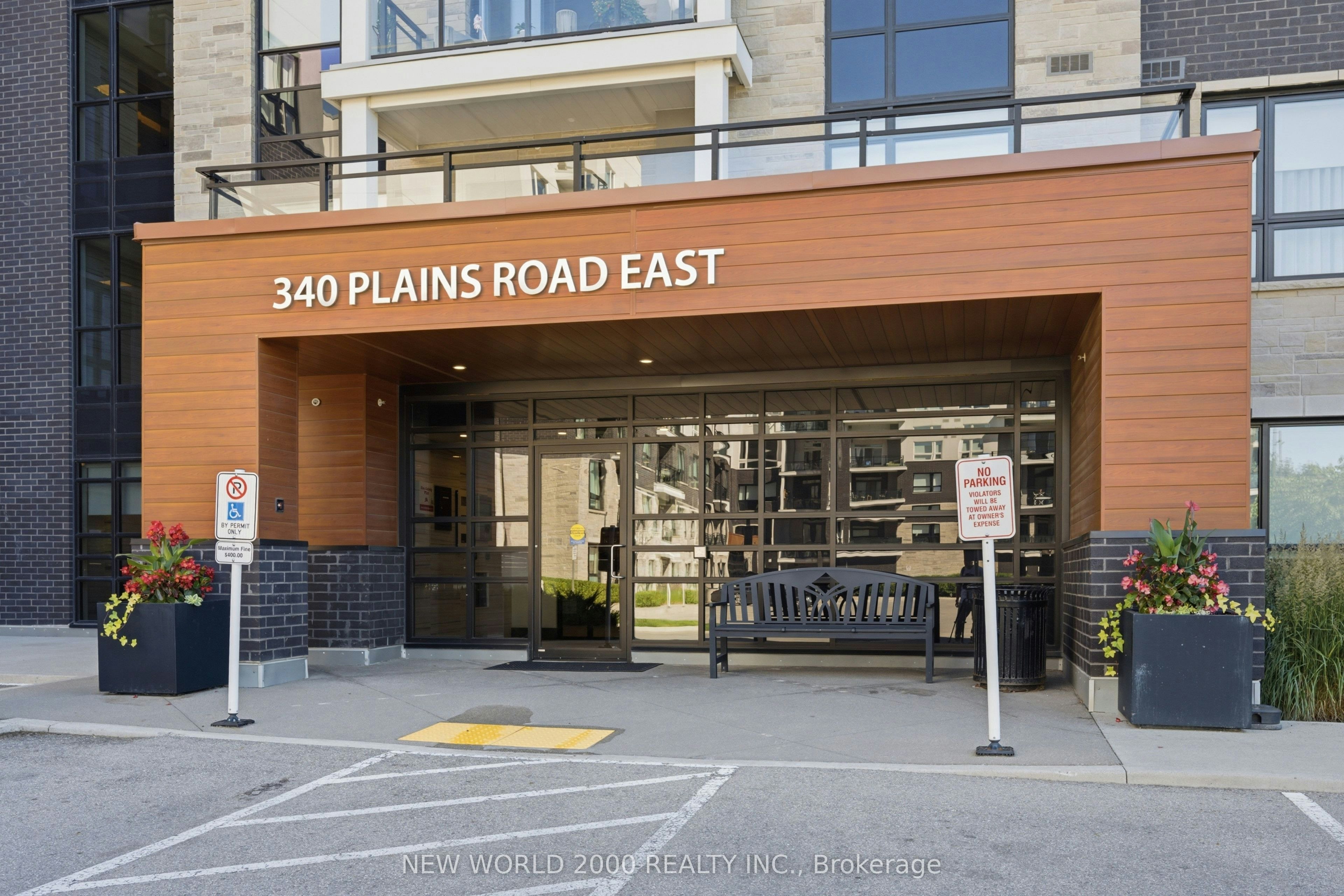 304-340 Plains Road E, Burlington, ON, L7T 0C2 - 3