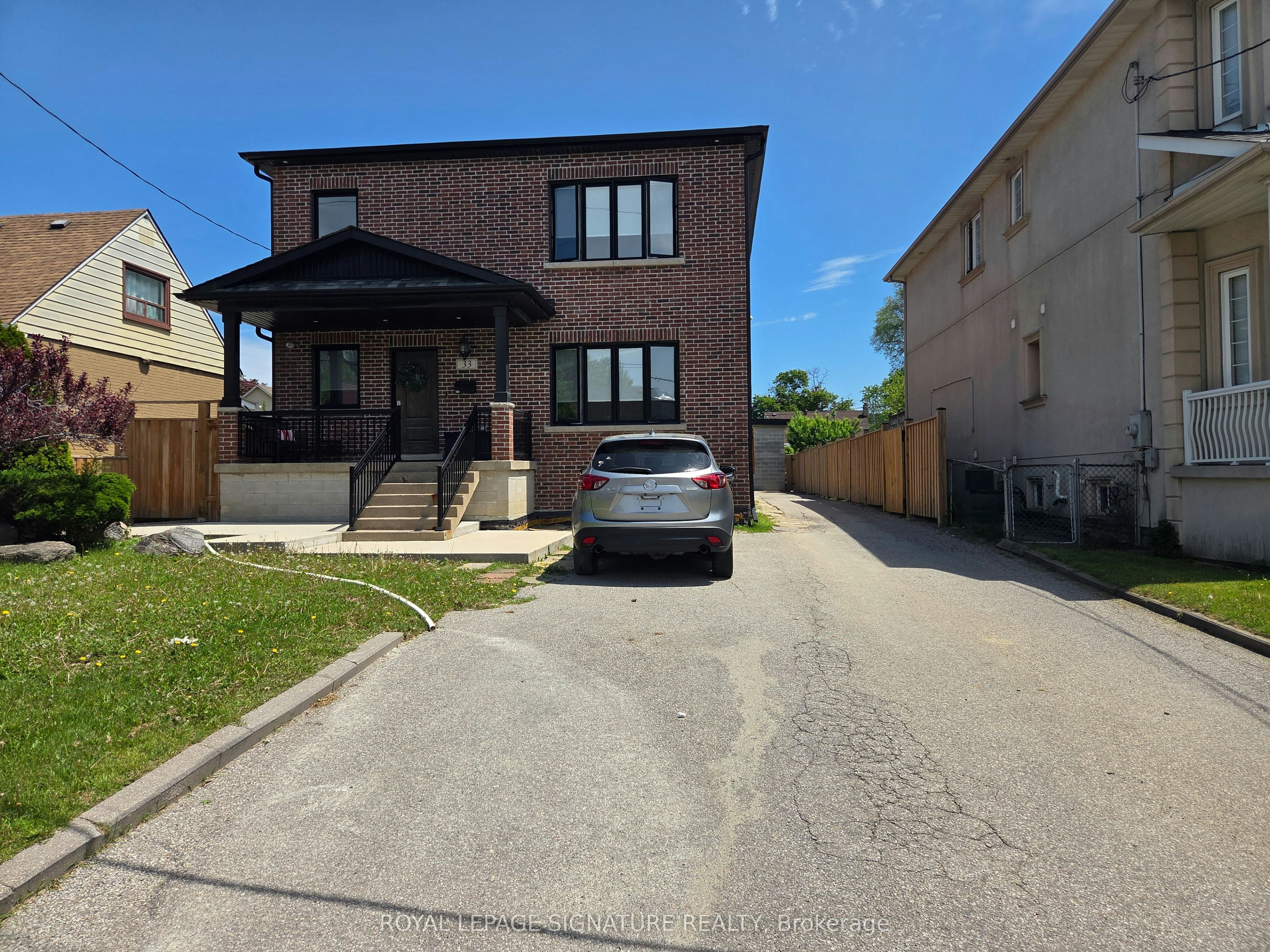 Lower-33 Ingleside Drive, Toronto, ON, M3K 1V2