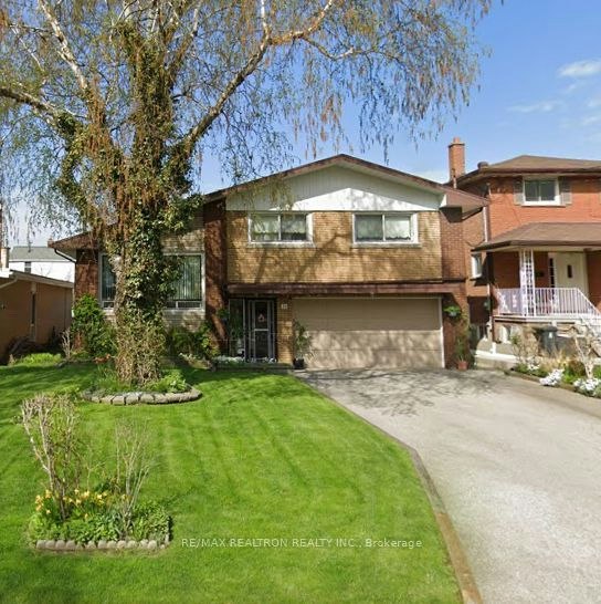 74 Lunness Road, Toronto, ON, M8M 4M6