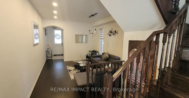11 Ivor Crescent N, Brampton, ON, L7A 4L5 - 3