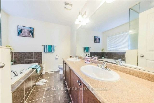 11 Ivor Crescent N, Brampton, ON, L7A 4L5 - 10