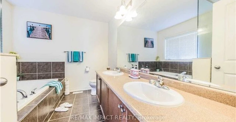 11 Ivor Crescent N, Brampton, ON, L7A 4L5 - 10
