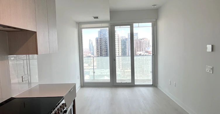 2202-3900 Confederation Parkway, Mississauga, ON, L5B 0M3 - 7