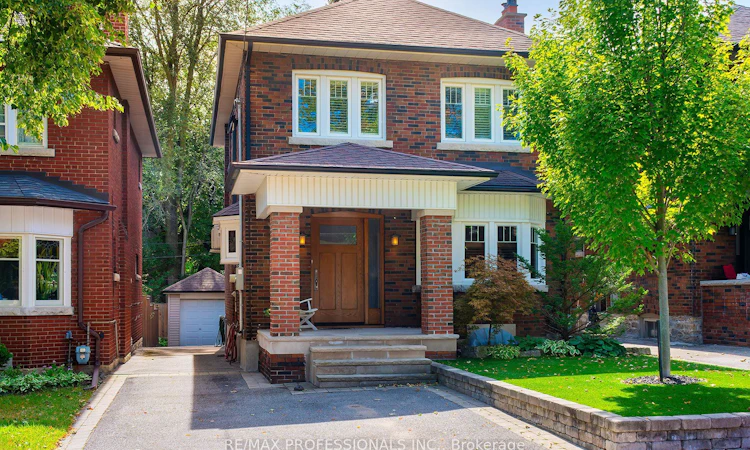 15 Idyllwood Crescent