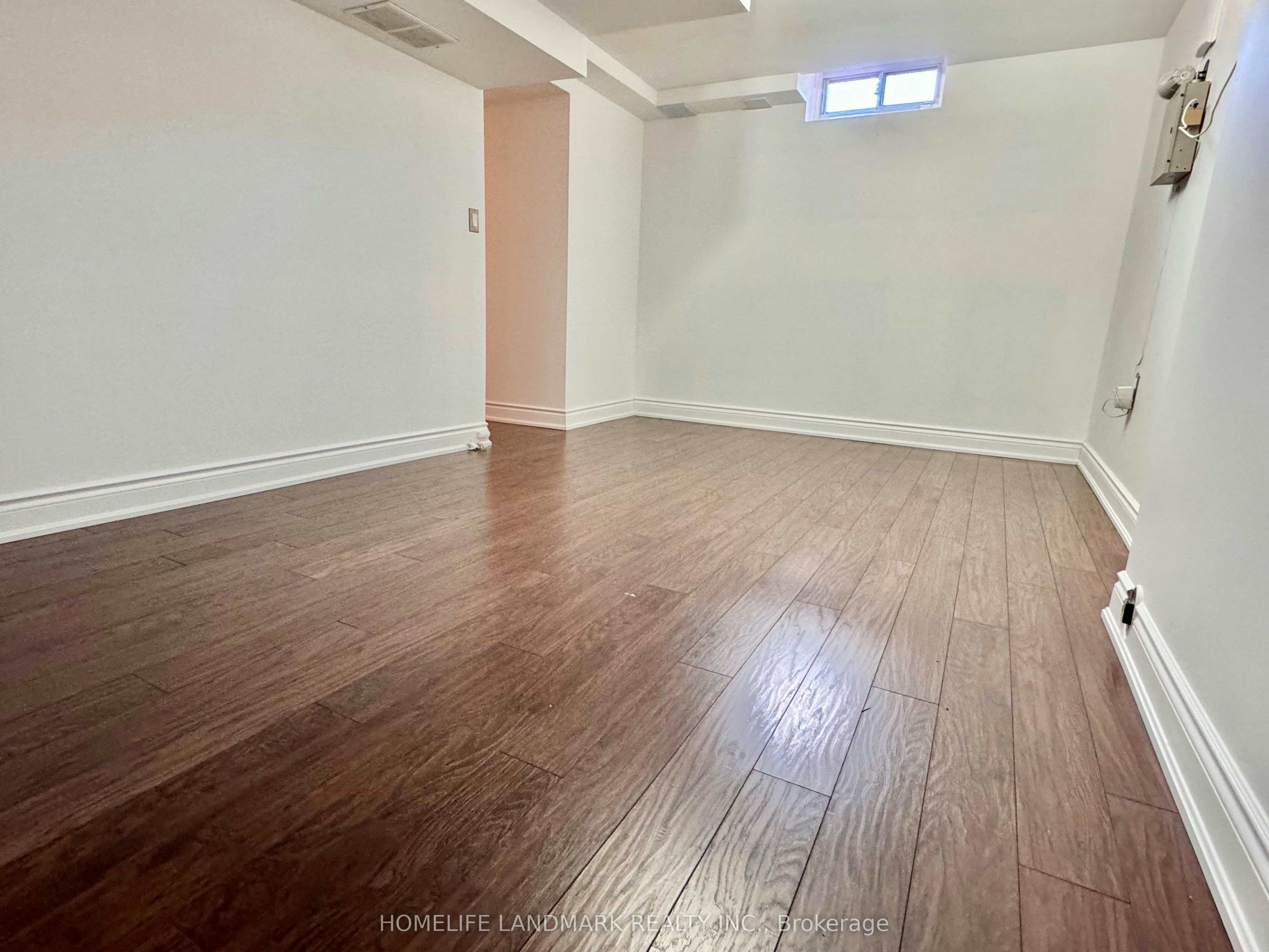 1049 Wetherby Lane E, Mississauga, ON, L4W 4R9 - 13