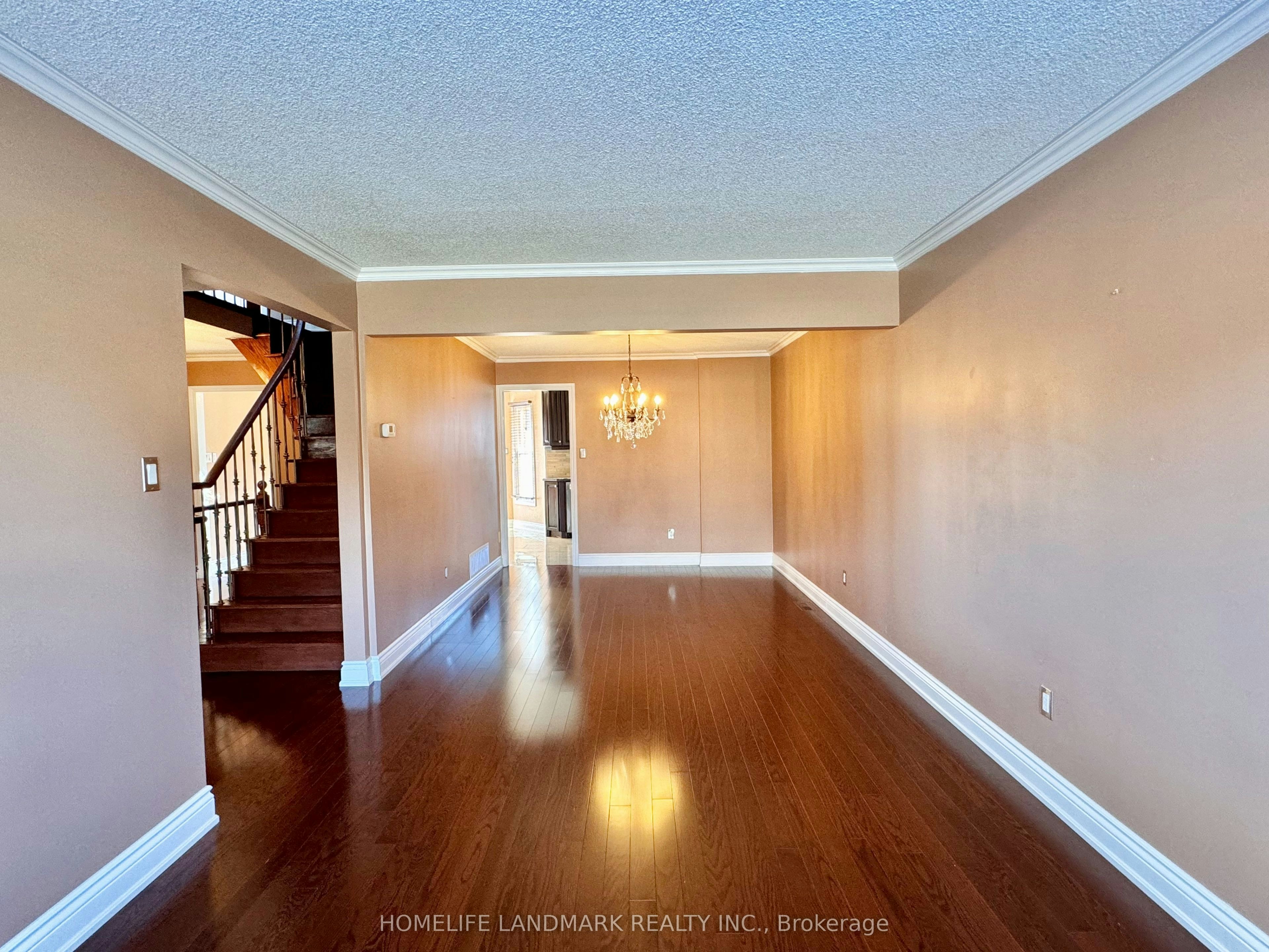 1049 Wetherby Lane E, Mississauga, ON, L4W 4R9 - 5