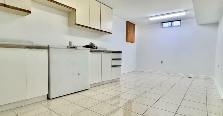 1049 Wetherby Lane E, Mississauga, ON, L4W 4R9 - 16