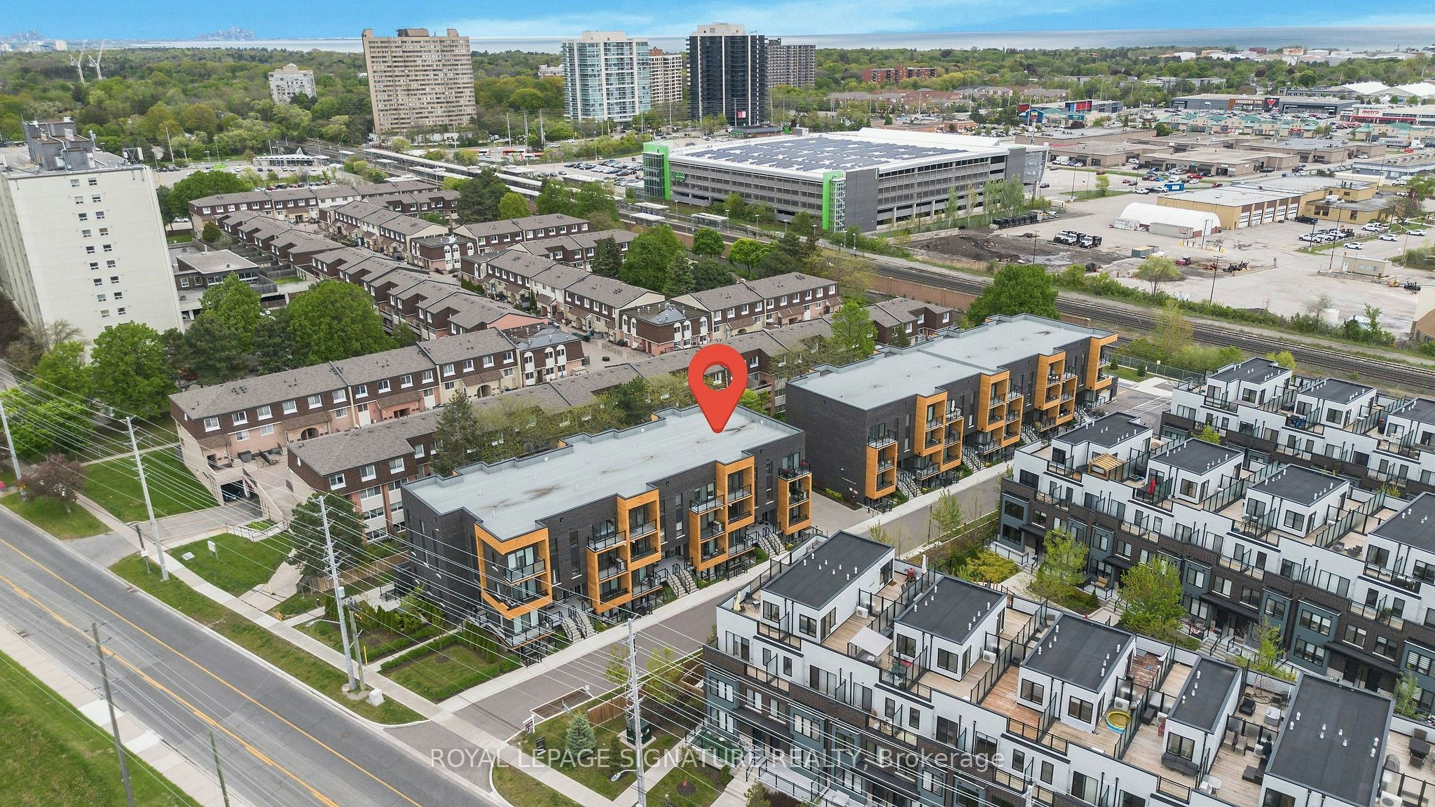 214-1165 Journeyman Lane, Mississauga, ON, L5J 0B6