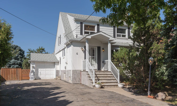 6 Redberry Parkway