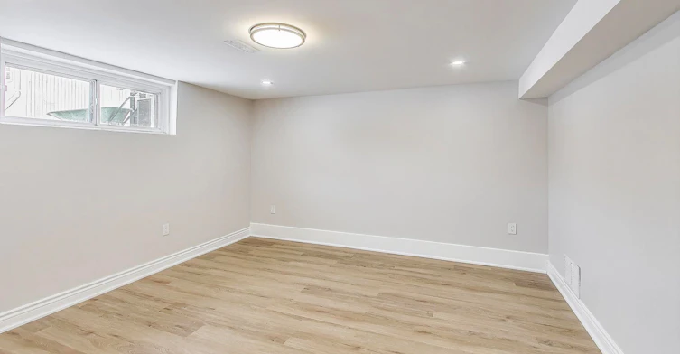 Lower-89 Chiswick Avenue, Toronto, ON, M6M 4V2 - 12