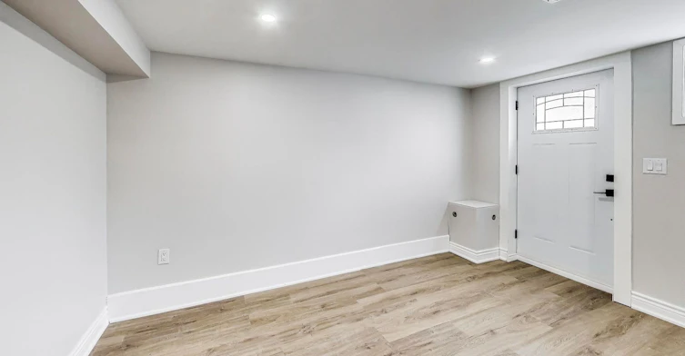 Lower-89 Chiswick Avenue, Toronto, ON, M6M 4V2 - 7