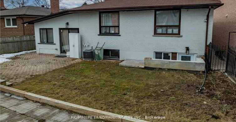 Lower-89 Chiswick Avenue, Toronto, ON, M6M 4V2 - 14