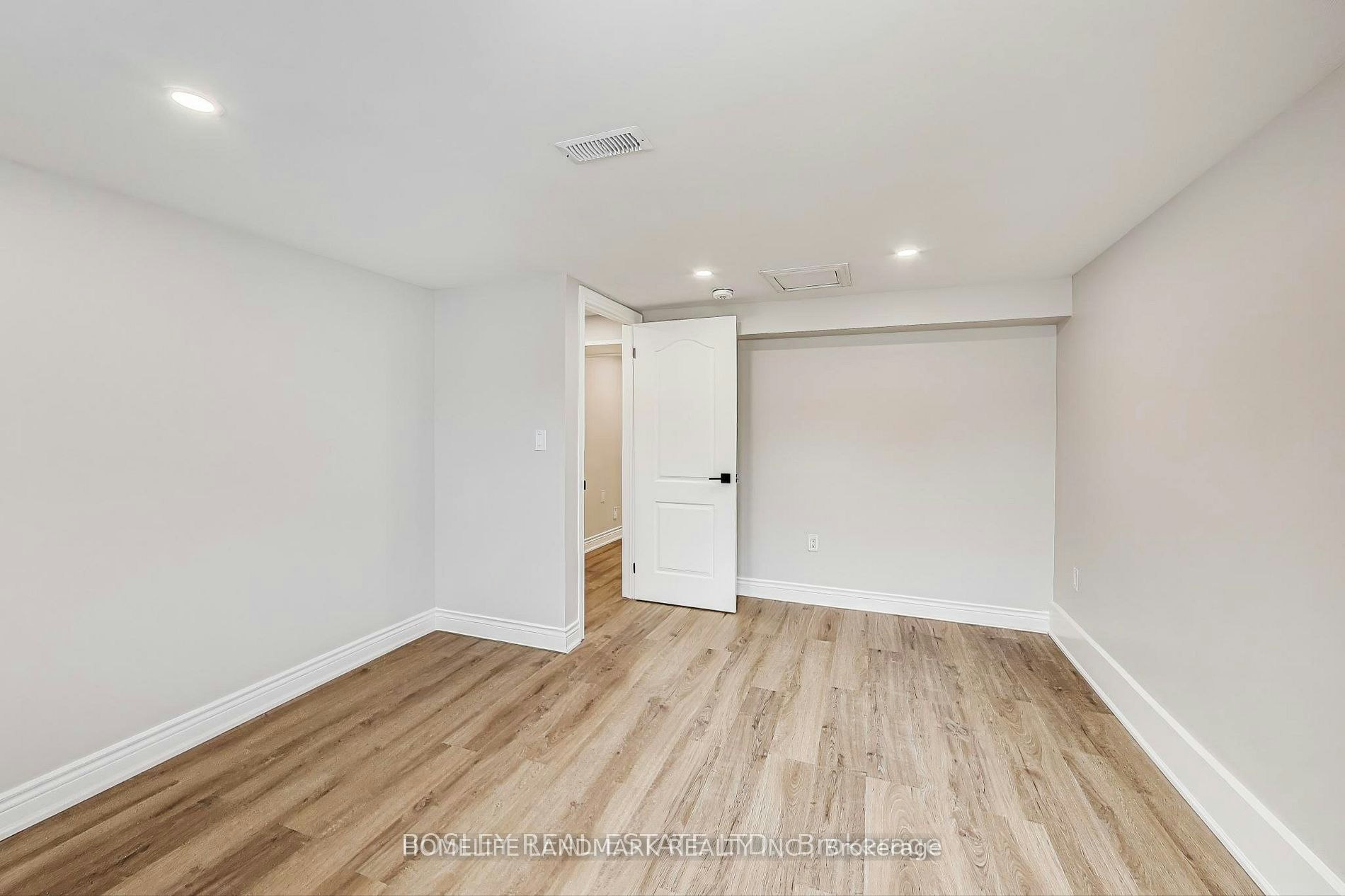 Lower-89 Chiswick Avenue, Toronto, ON, M6M 4V2 - 13