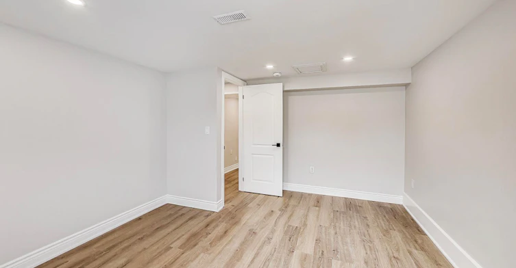 Lower-89 Chiswick Avenue, Toronto, ON, M6M 4V2 - 13