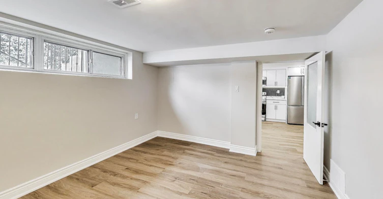 Lower-89 Chiswick Avenue, Toronto, ON, M6M 4V2 - 8