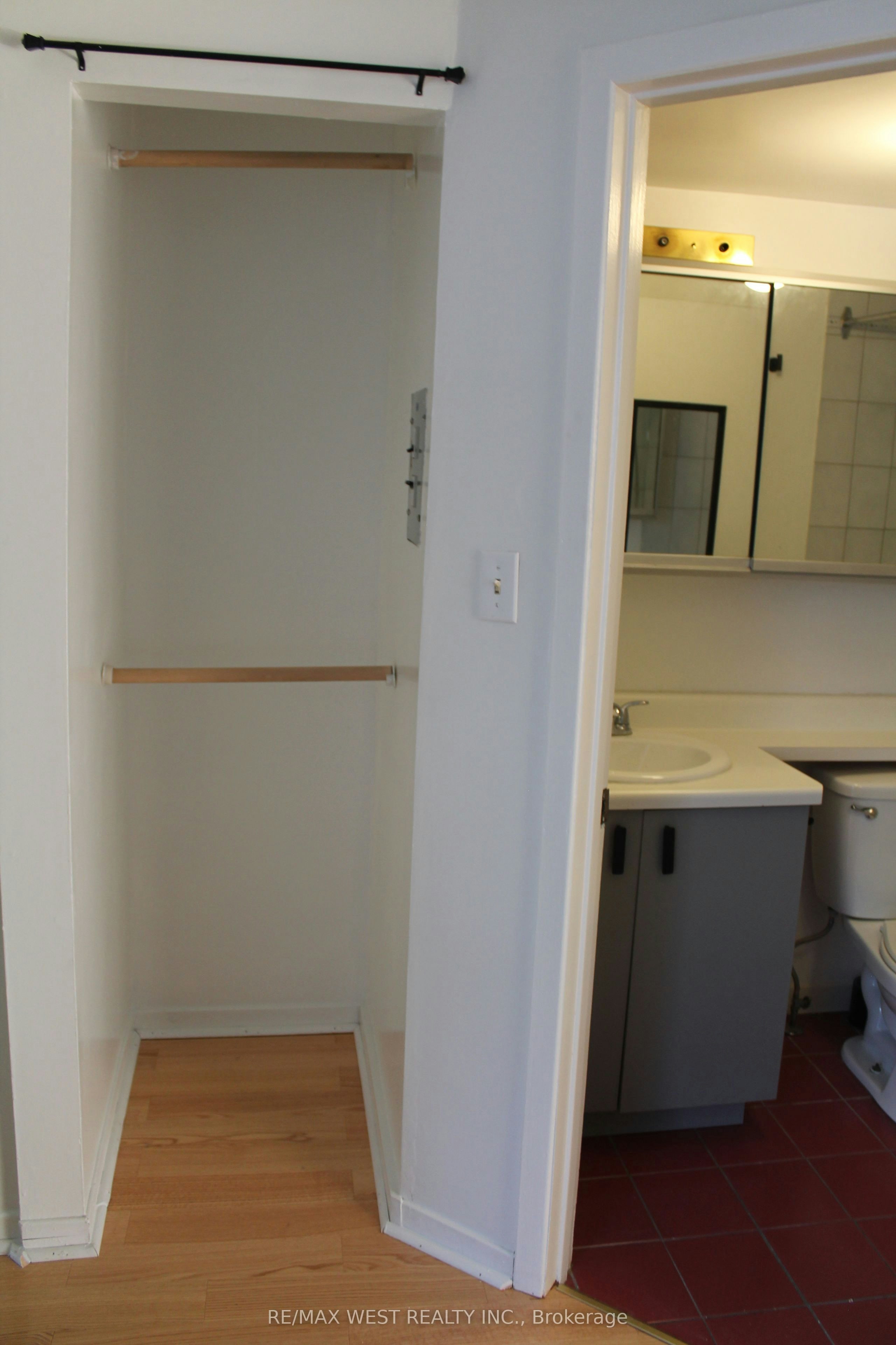 3rd Floor-78 Wright Avenue, Toronto, ON, M6R 1L2 - 15