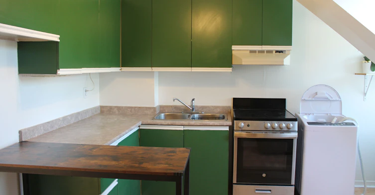 3rd Floor-78 Wright Avenue, Toronto, ON, M6R 1L2 - 7