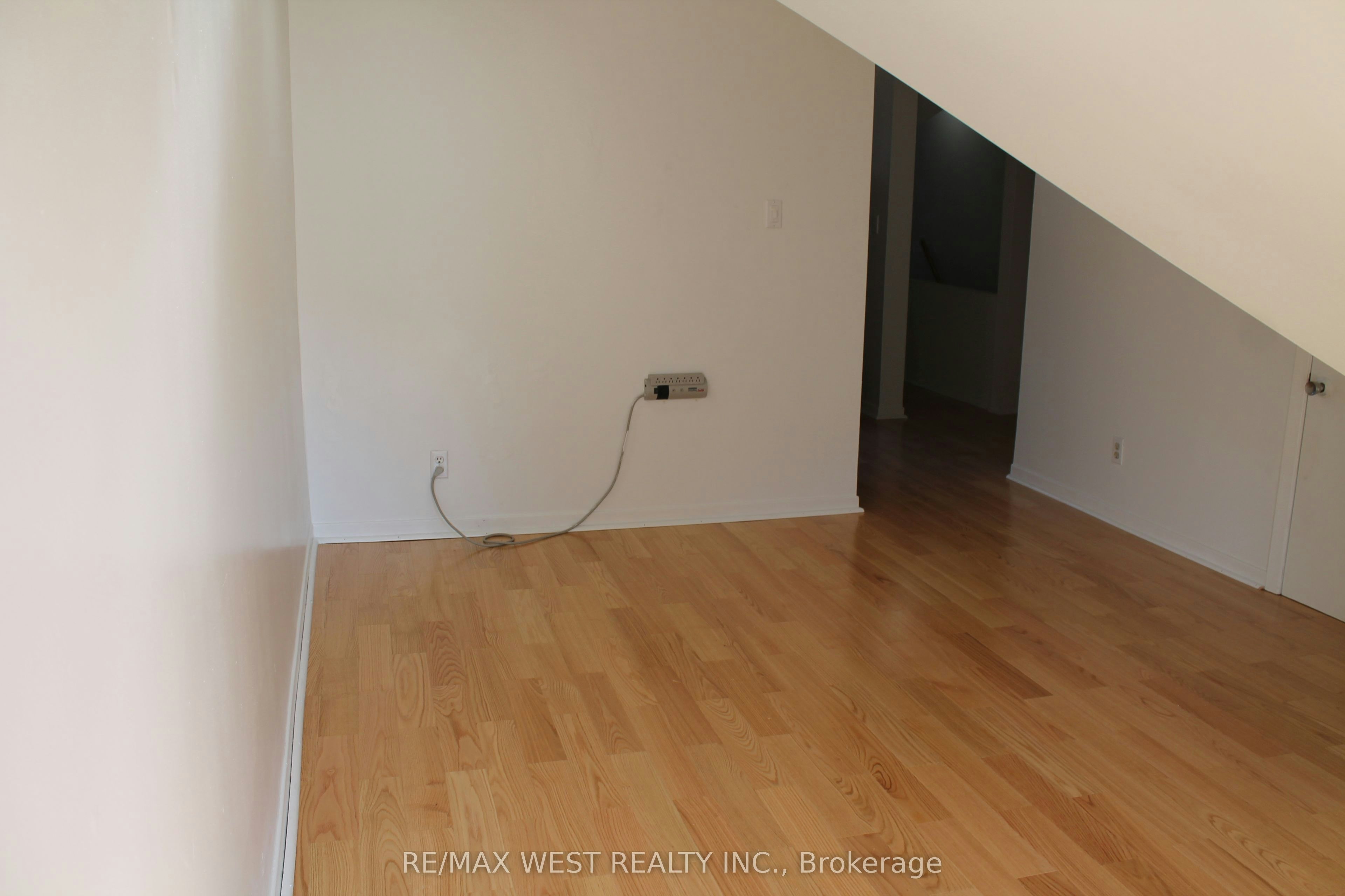 3rd Floor-78 Wright Avenue, Toronto, ON, M6R 1L2 - 12