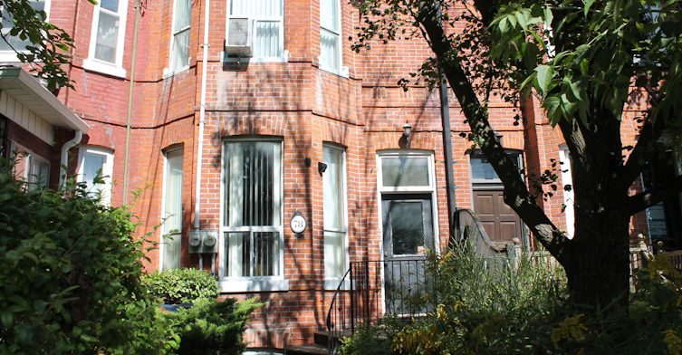 3rd Floor-78 Wright Avenue, Toronto, ON, M6R 1L2