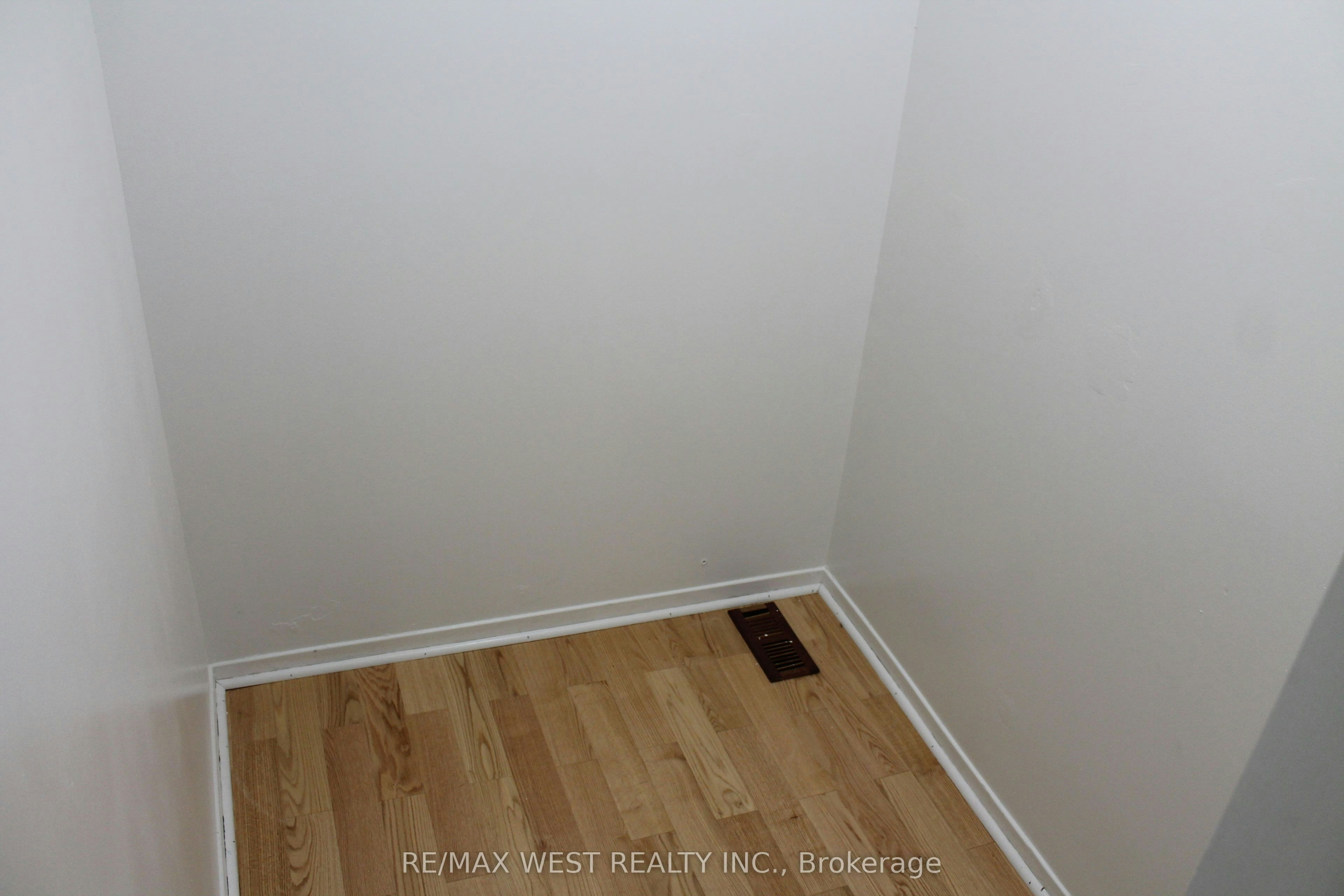 3rd Floor-78 Wright Avenue, Toronto, ON, M6R 1L2 - 13
