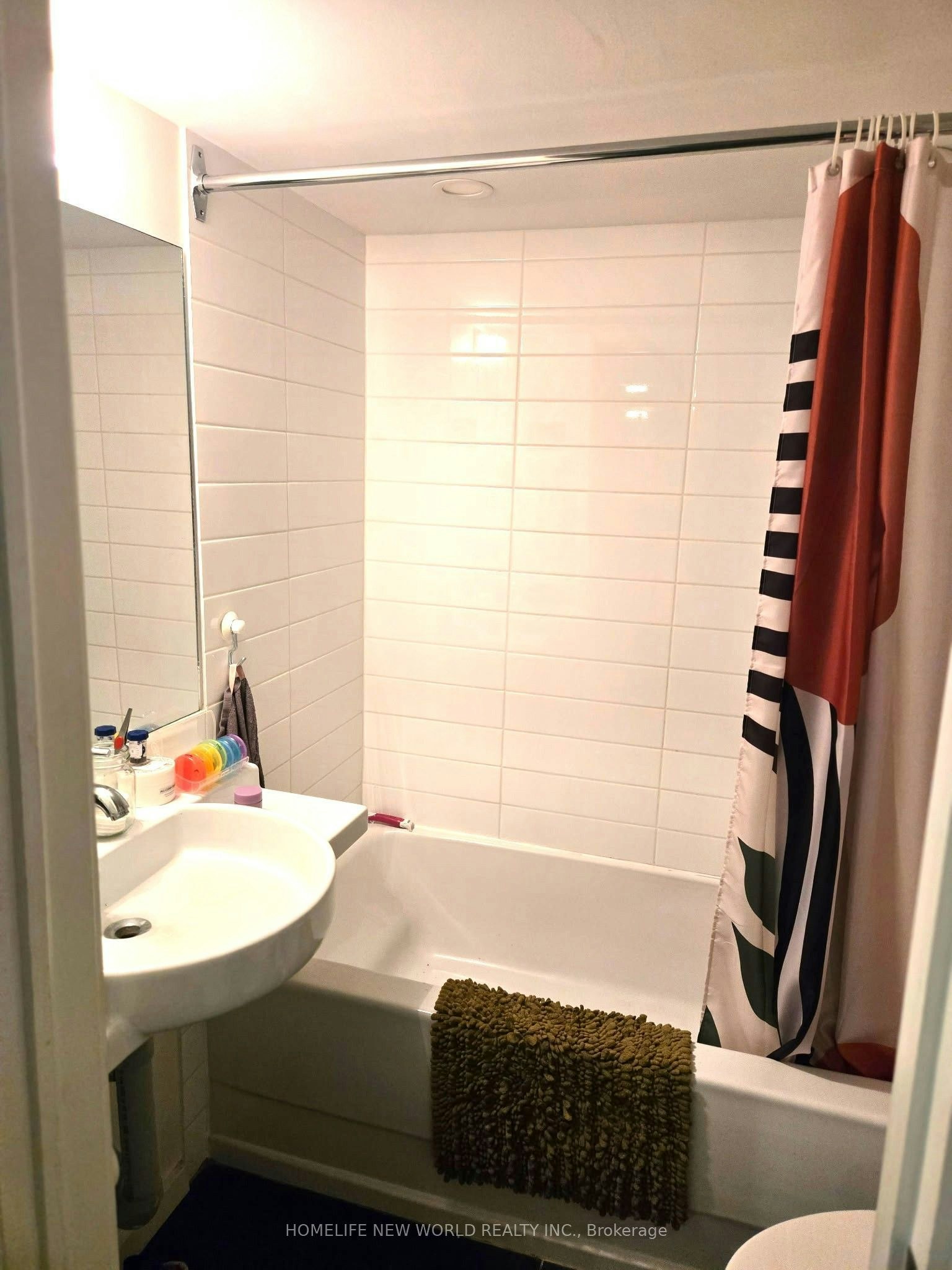 Lower Level-202 Hallam Street, Toronto, ON, M6H 1X7 - 9