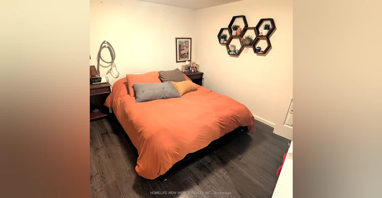 Lower Level-202 Hallam Street, Toronto, ON, M6H 1X7 - 5