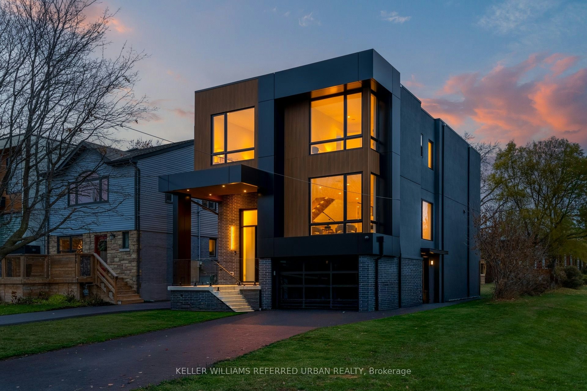 33 Twelfth Street, Toronto, ON, M8V 3G8