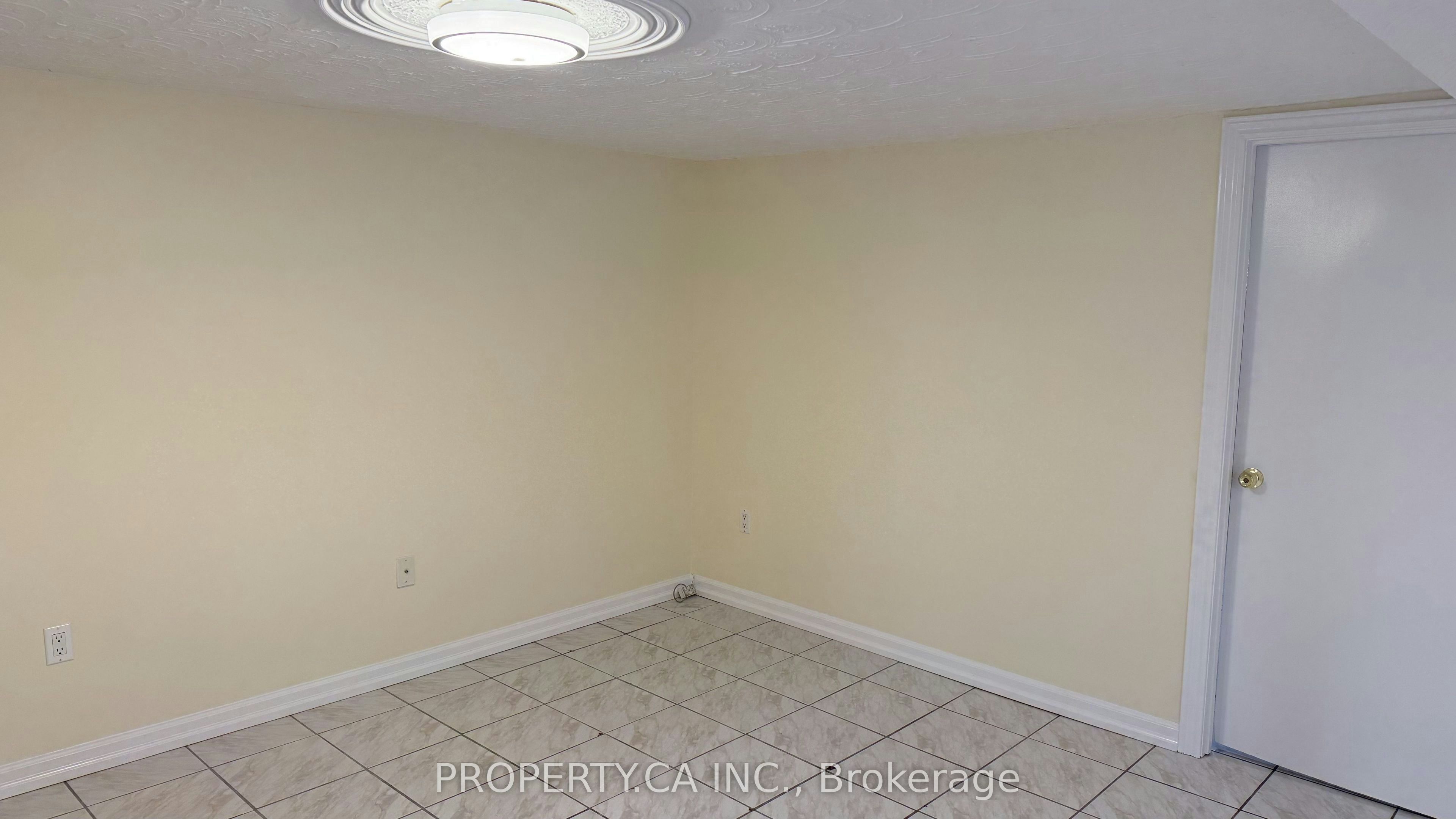 Lower-58 Lightwood Drive, Toronto, ON, M9V 2Z2 - 3