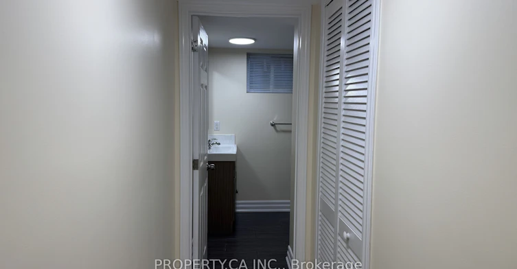Lower-58 Lightwood Drive, Toronto, ON, M9V 2Z2 - 9