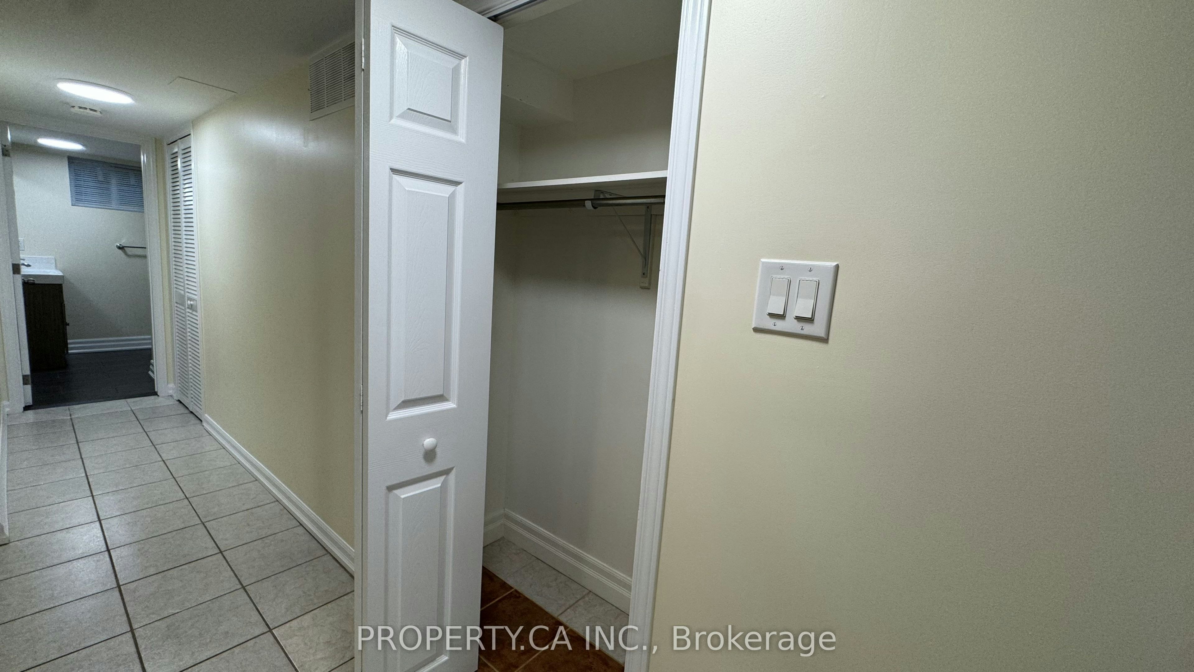 Lower-58 Lightwood Drive, Toronto, ON, M9V 2Z2 - 8
