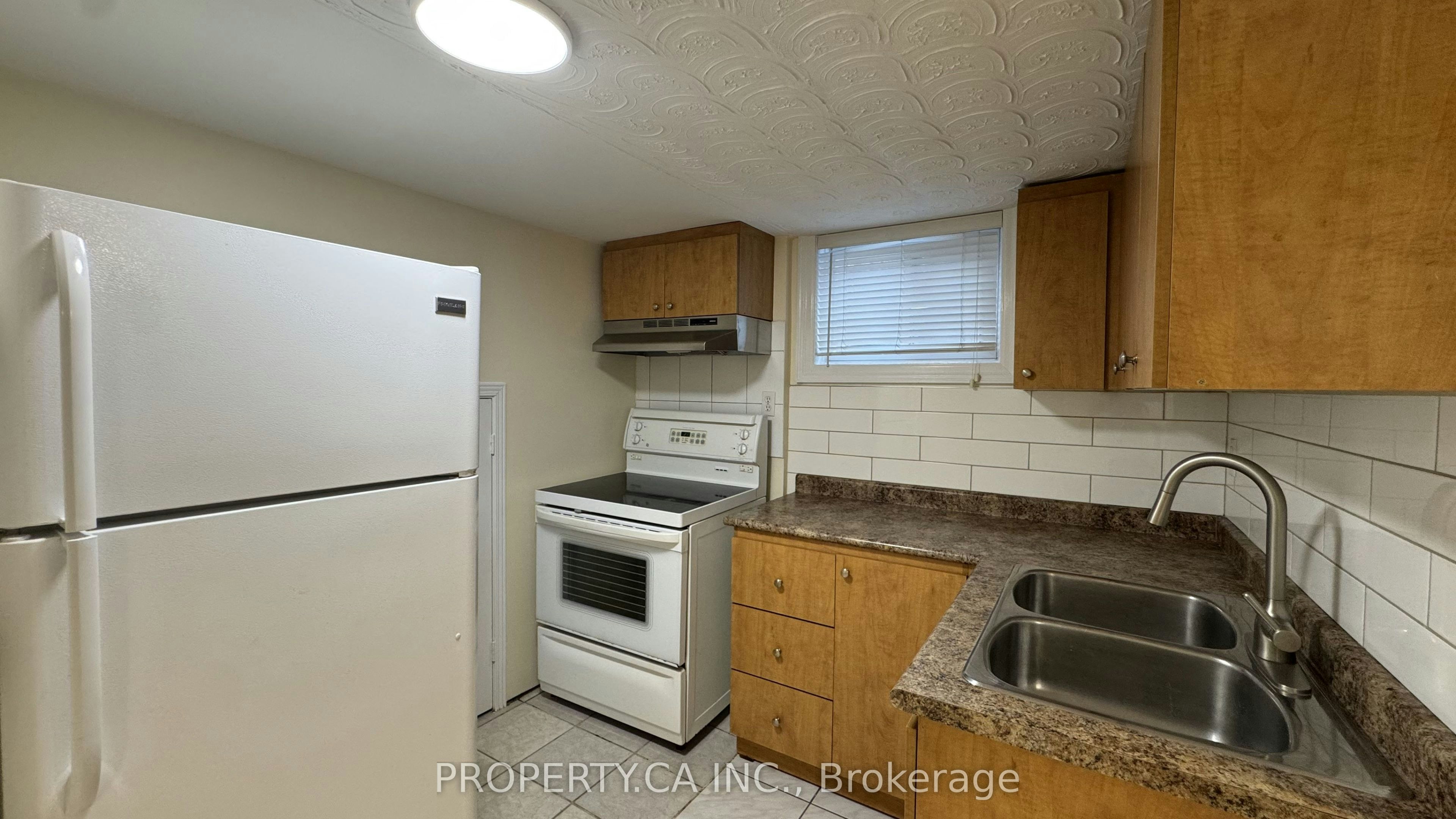 Lower-58 Lightwood Drive, Toronto, ON, M9V 2Z2 - 5