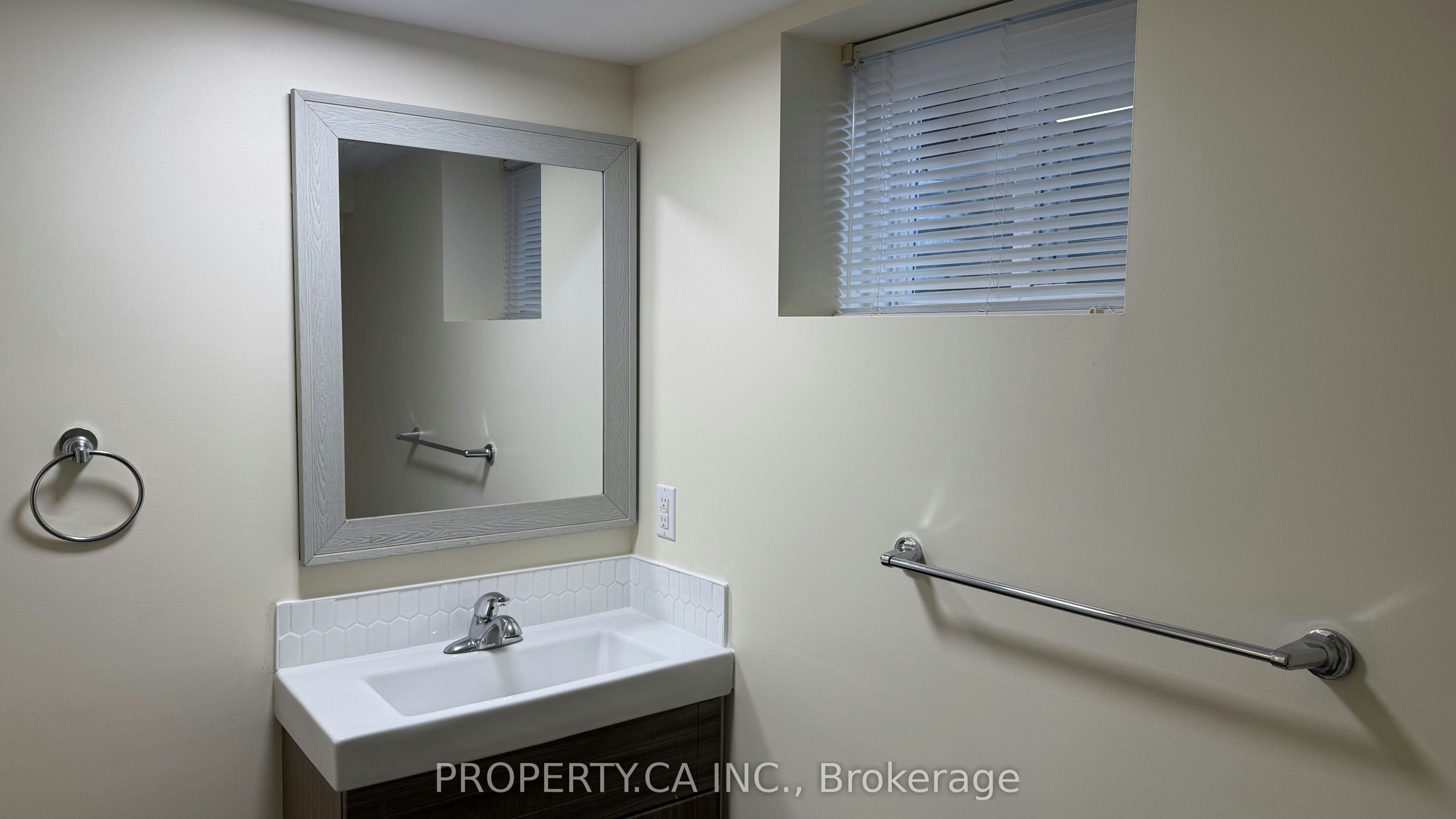 Lower-58 Lightwood Drive, Toronto, ON, M9V 2Z2 - 11