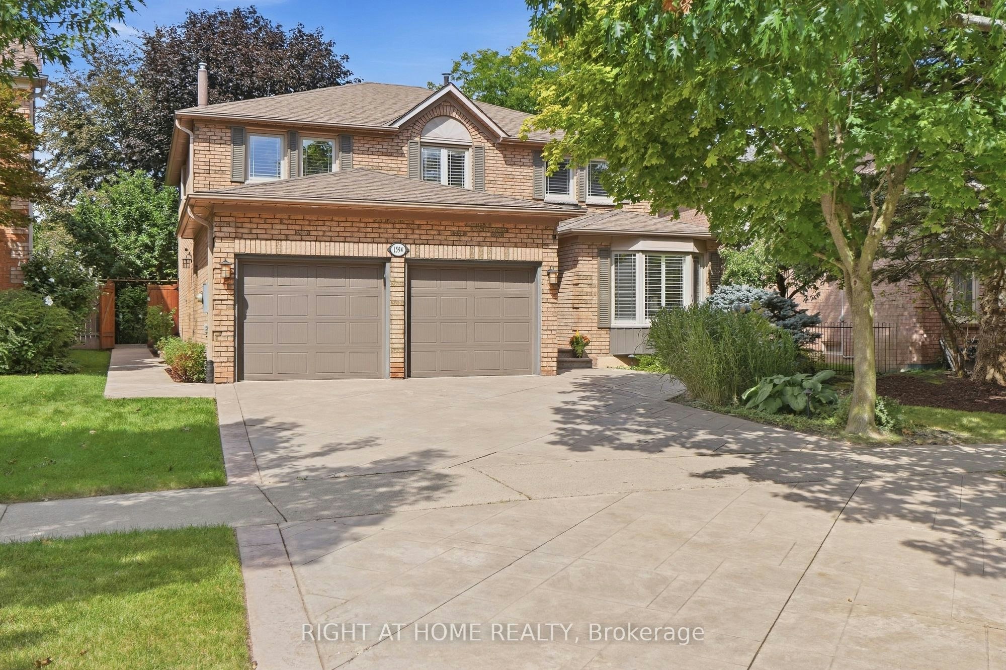 1594 Heritage Way, Oakville, ON, L6M 2Z5