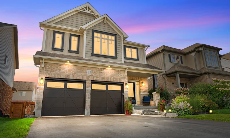 85 Laverty Crescent