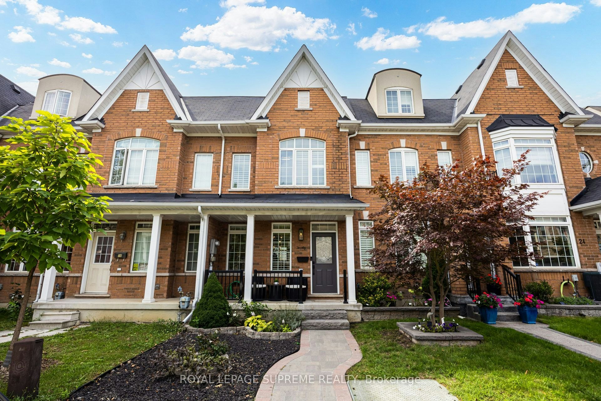 20 Abraham Welsh Road, Toronto, ON, M9M 0B7