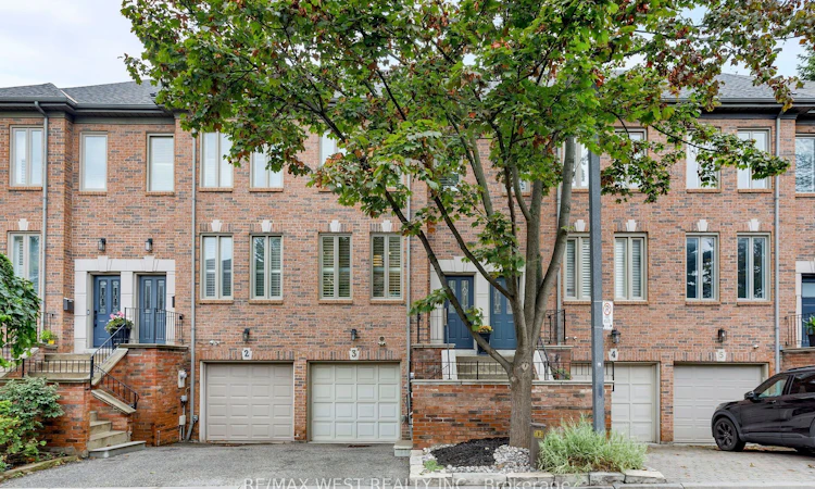 3-175 Grand Avenue