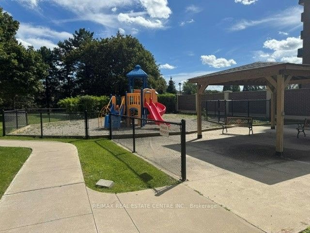 715-4 Lisa Street W, Brampton, ON, L6T 4B6 - 24