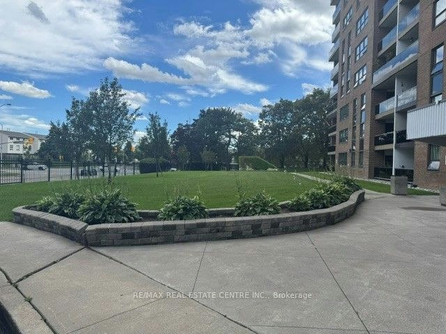715-4 Lisa Street W, Brampton, ON, L6T 4B6 - 23