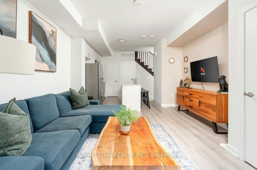 202-3562 Conolial Drive, Mississauga, ON, L5L 5R9 - 4