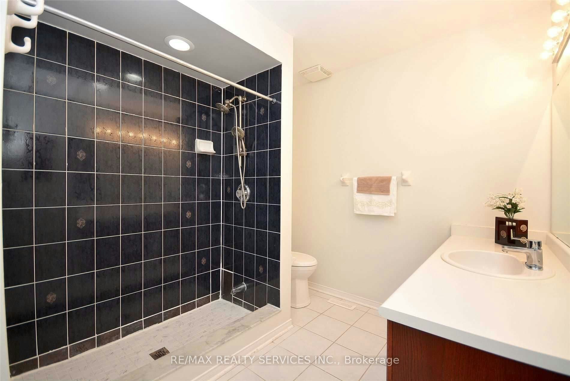 22 Berkindale Court, Brampton, ON, L6Y 5G1 - 25