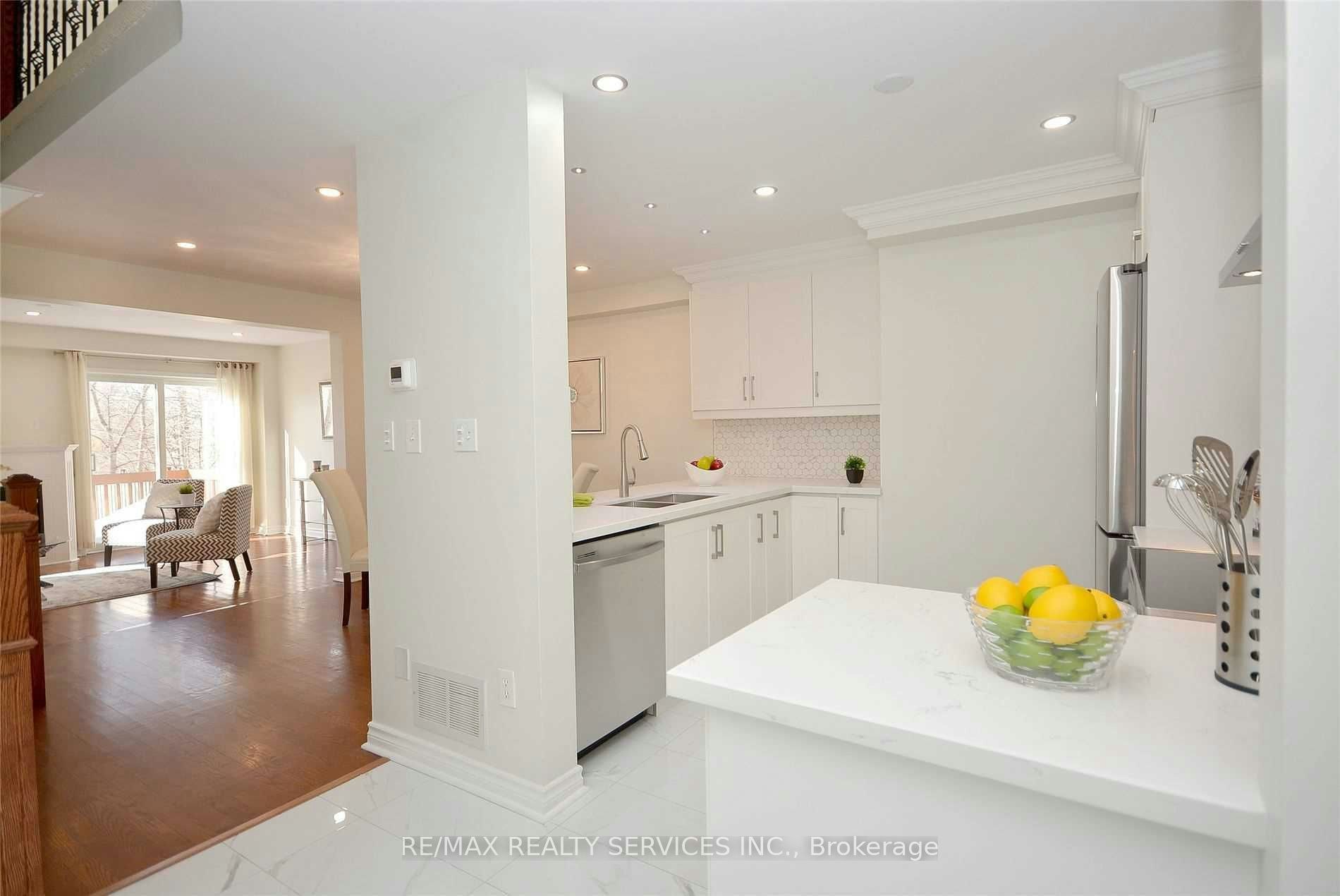 22 Berkindale Court, Brampton, ON, L6Y 5G1 - 11