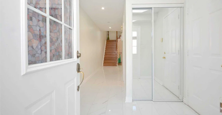 22 Berkindale Court, Brampton, ON, L6Y 5G1 - 2