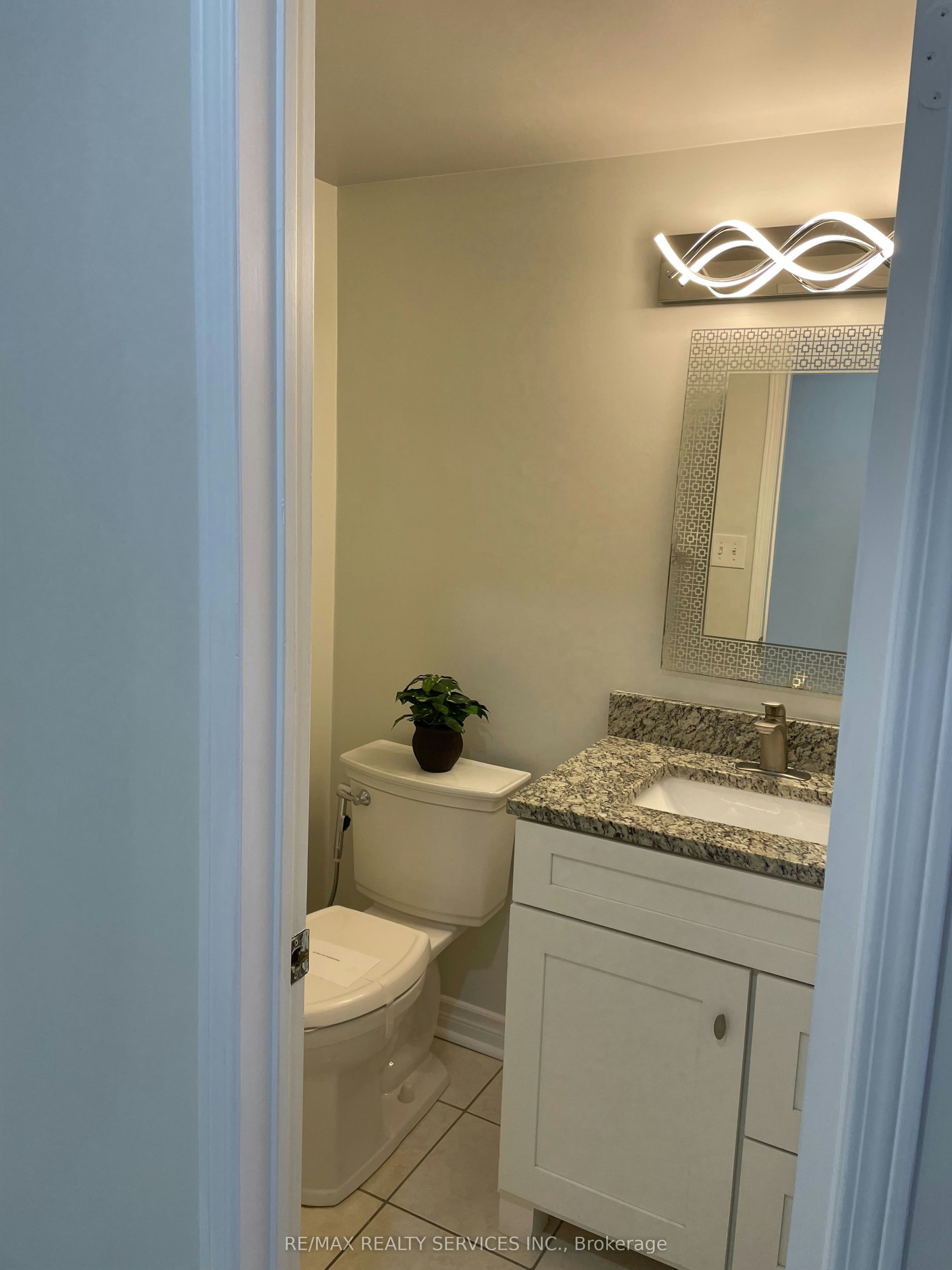 22 Berkindale Court, Brampton, ON, L6Y 5G1 - 4