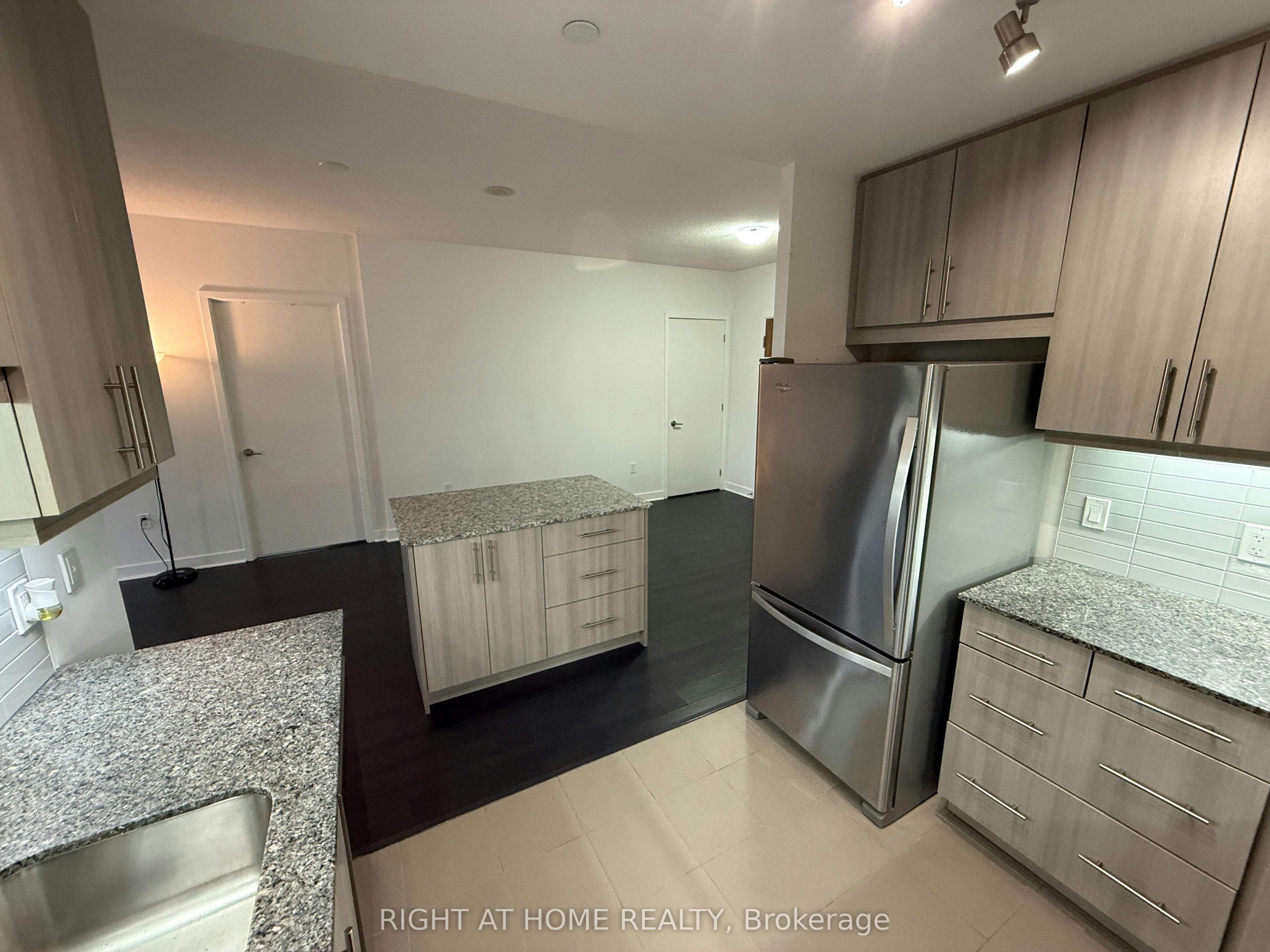 3975 Grand Park Drive, Mississauga, ON, L5B 0K4 - 15