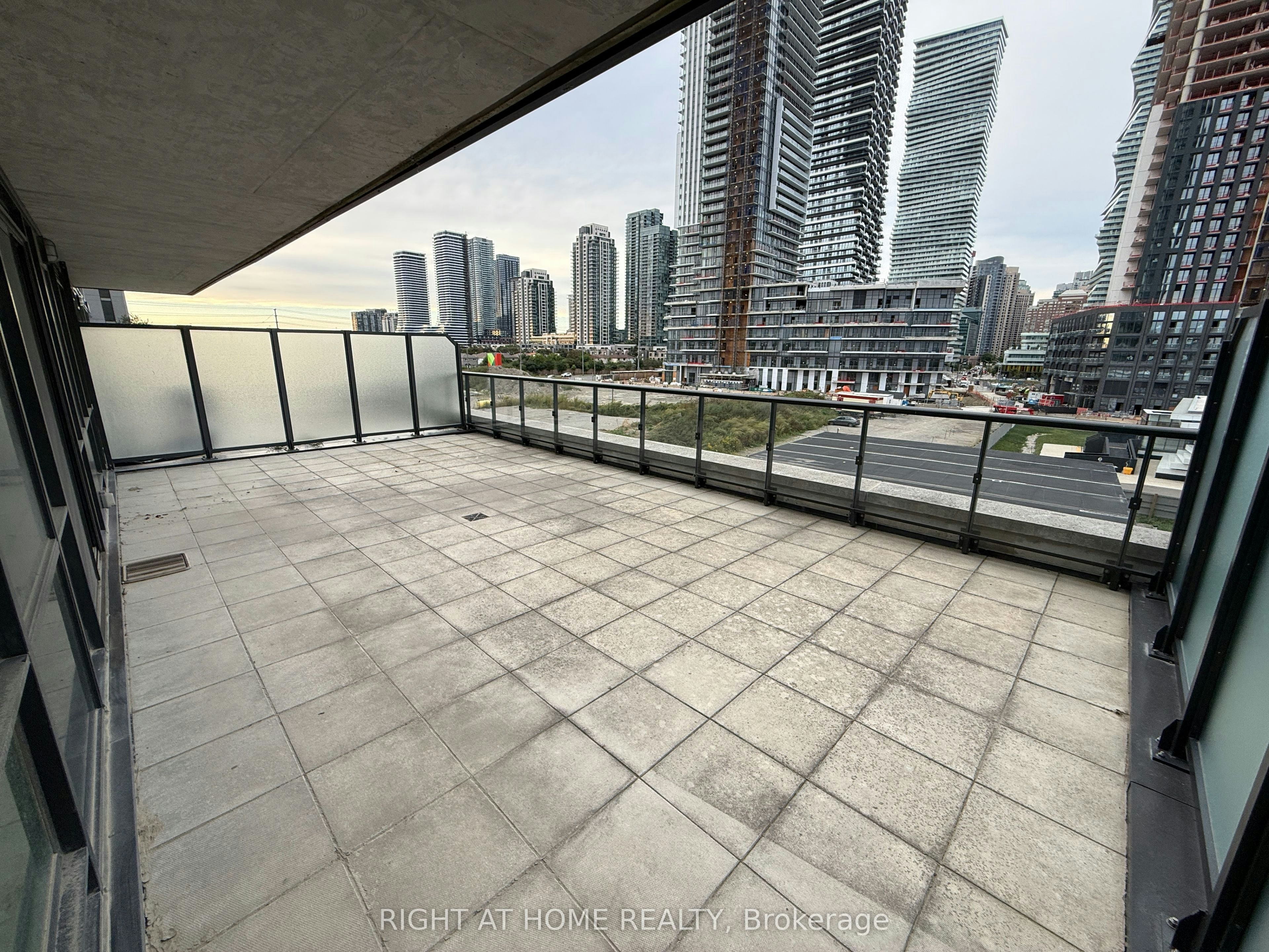 3975 Grand Park Drive, Mississauga, ON, L5B 0K4 - 35