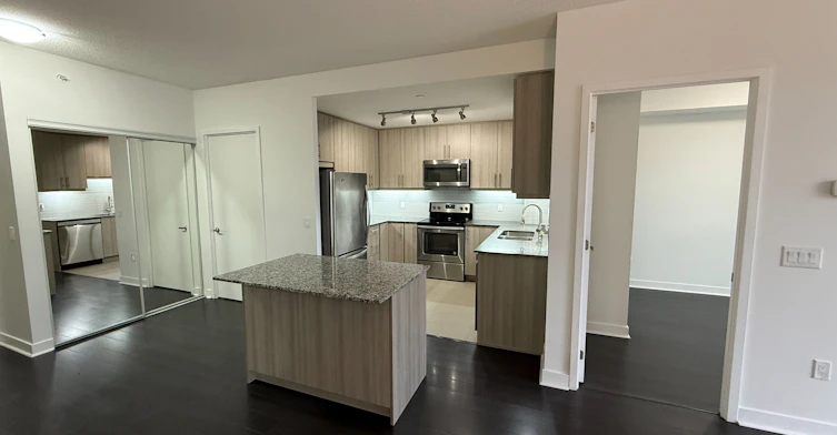 3975 Grand Park Drive, Mississauga, ON, L5B 0K4 - 11