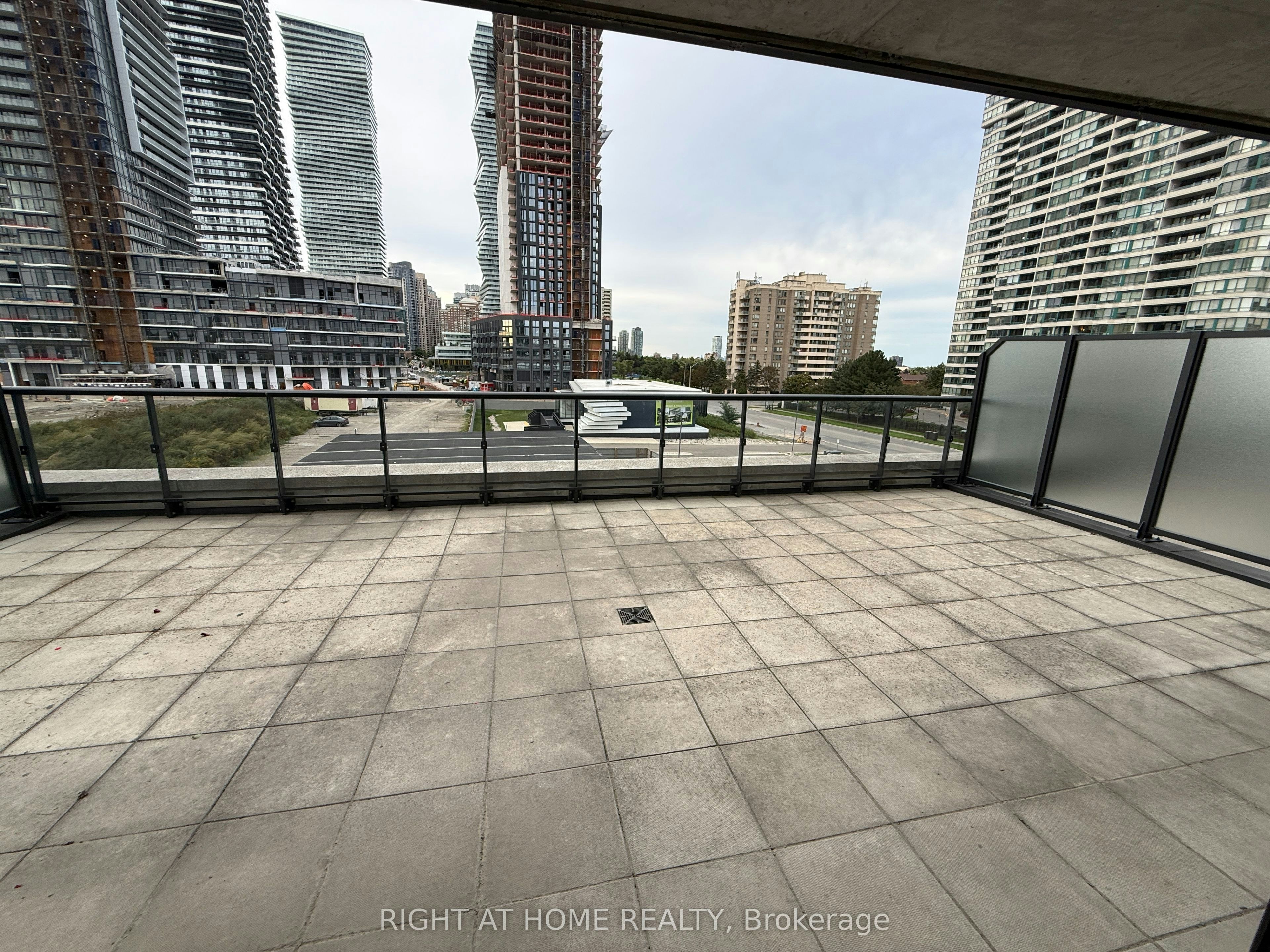 3975 Grand Park Drive, Mississauga, ON, L5B 0K4 - 34